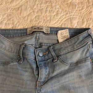 Hollister Skinny Jeans 27w 27l